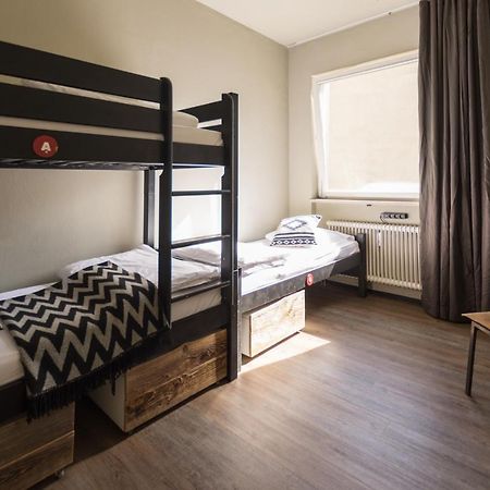 Gspusi Bar Hostel Munchen Bagian luar foto